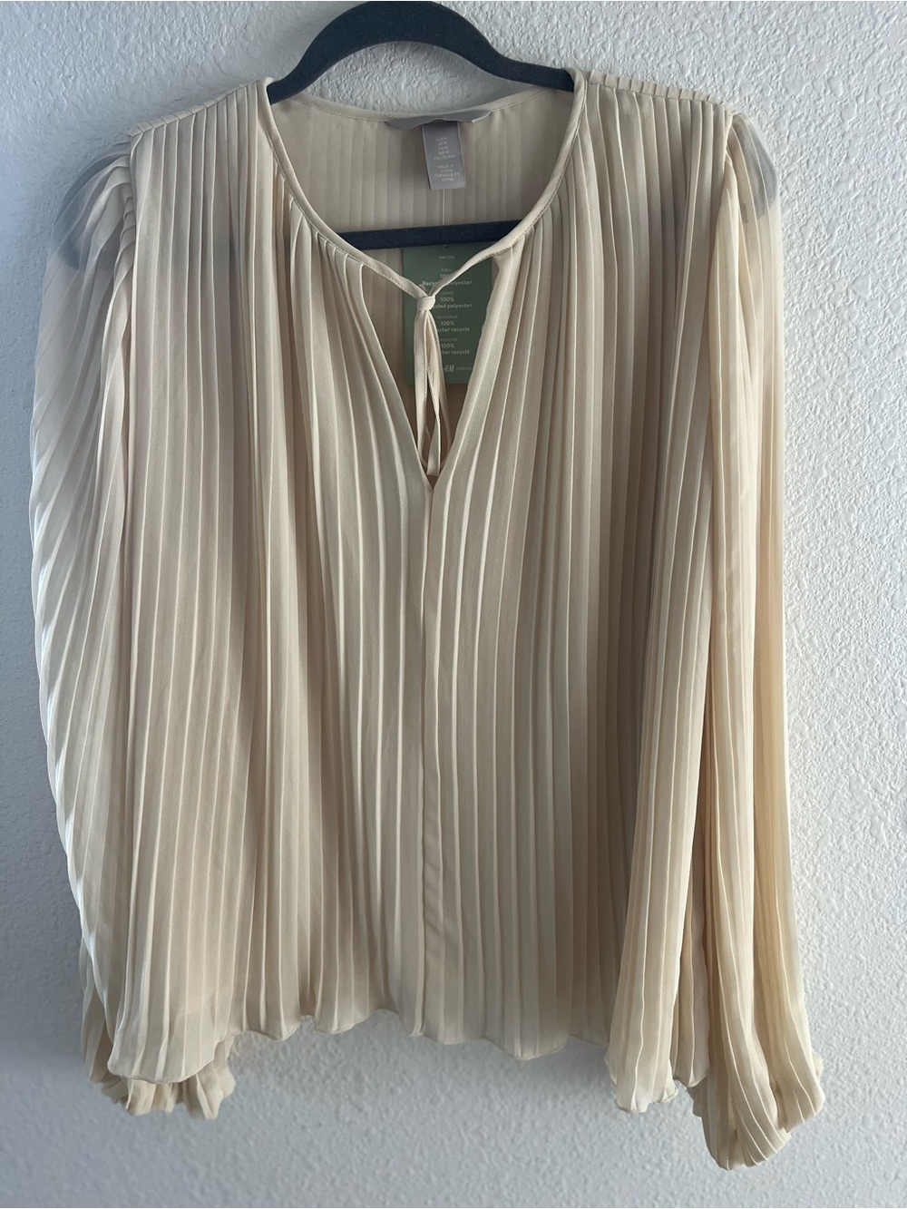 H&M Cream Pleated Tie-Front Blouse